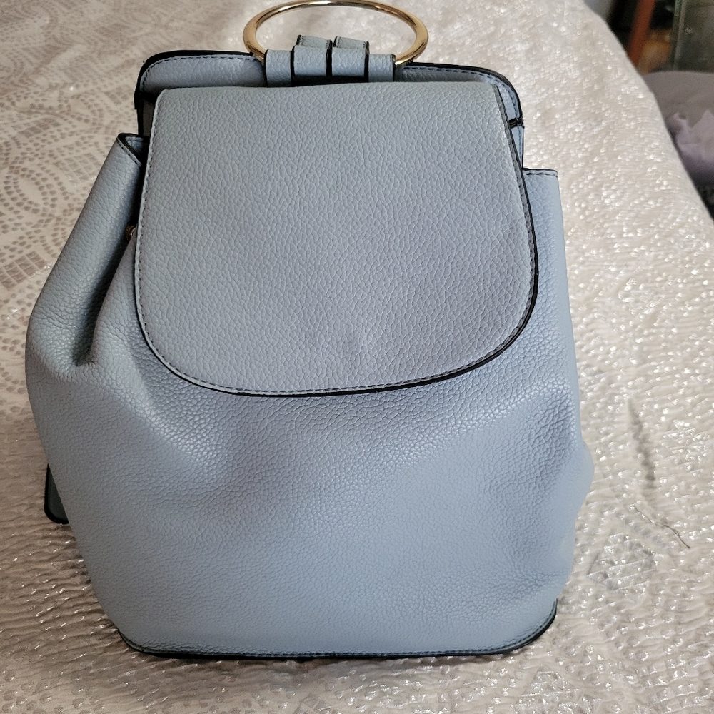 Medium Backpack